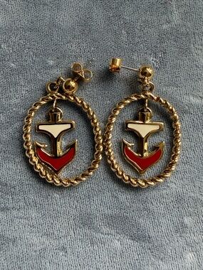 🥀Vintage Avon Gold Tone Nautical Anchor Statement Earrings🥀